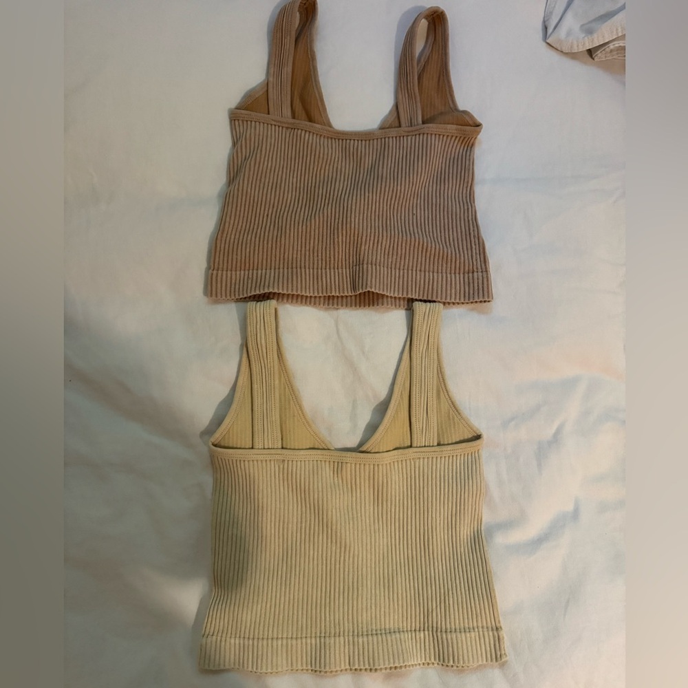 Tops - Picture 2 of 2